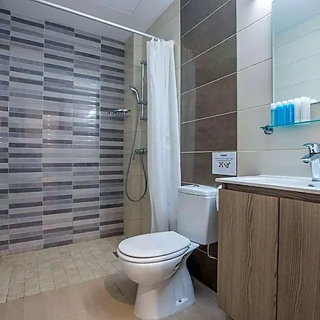 Hotel Po490b, Modern 5bdr With Pool, Close To The Beaches 3*